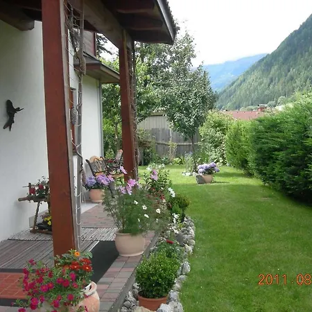 Haus Schlenz Apartment